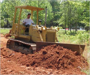 Fiat Allis Bull Dozer Pushing Dirt